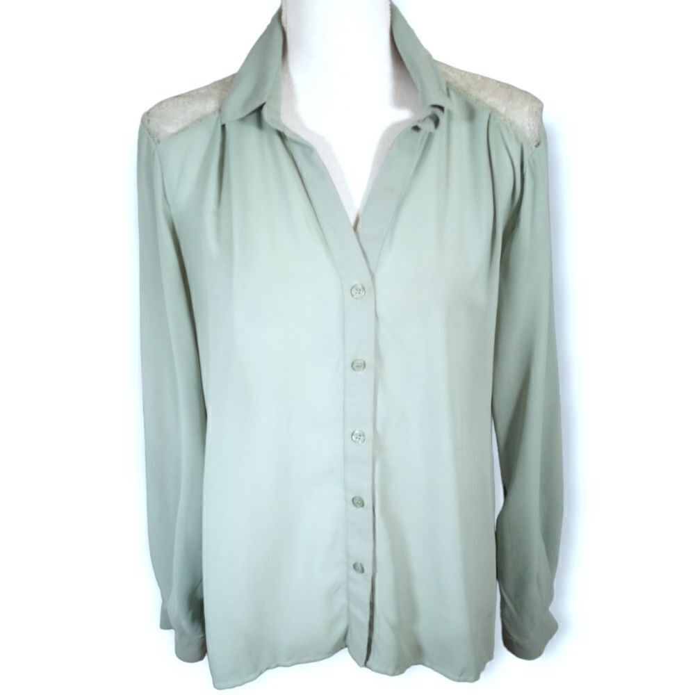 FOREVER 21 SHEER MINT BUTTON DOWN BLOUSE SZ.M EUC